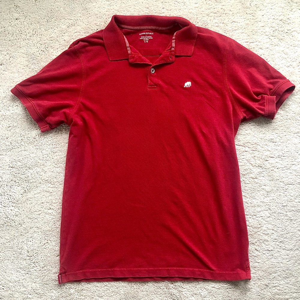 Men’s red polo
